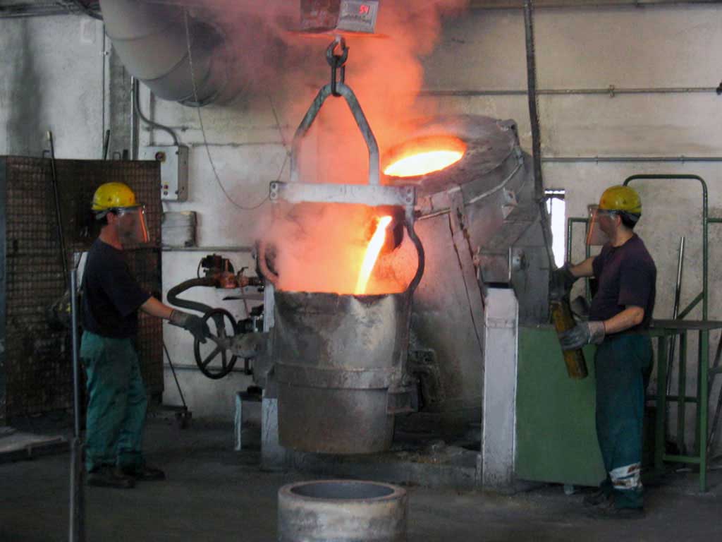 Forni fusione metalli non ferrosi, fusione in crogiolo - Bronzitaly